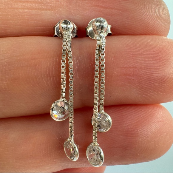 925 Sterling Silver Box Chain Tassel CZ Earrings Dainty Feminine Pretty Minimal - Picture 1 of 7